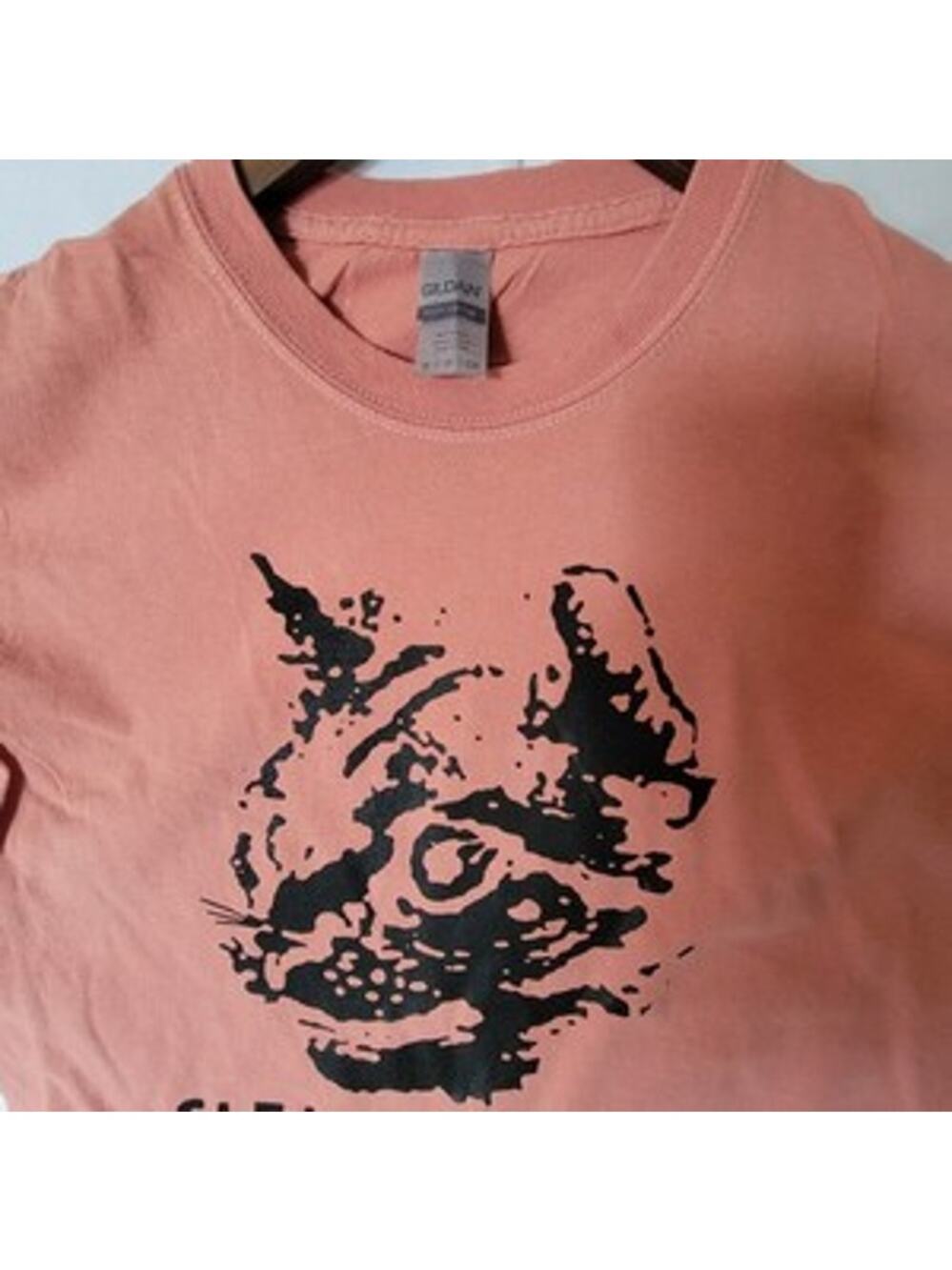 Sleater Kinney  band t shirt  size small salmon pink